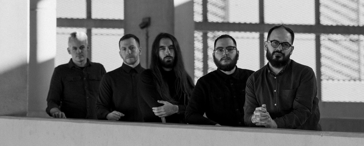 Ζωντανή παρουσίαση του "In Your Absence" από τους we.own.the.sky