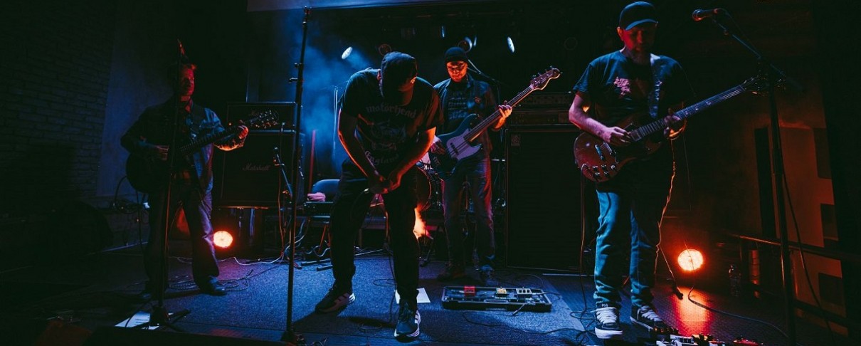 Οι Weevil κυκλοφορούν το "Acrophobia"