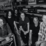 Οι Foo Fighters επιστρέφουν με το "Asking For A Friend"