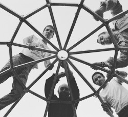 Οι Poison Ruïn για πρώτη φορά στην Ελλάδα 