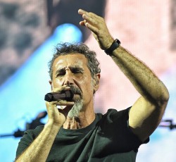 Οι System Of A Down διασκευάζουν το "Snowblind" έπειτα από 23 χρόνια