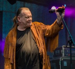 Έφυγε από τη ζωή ο Dirk Schröder των Iron Angel 