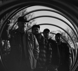 Οι Dozer για δύο συναυλίες στην Ελλάδα 