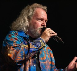 Άνιση μάχη με τον καρκίνο δίνει ο Edward Reekers 