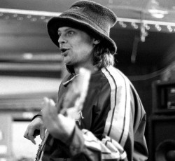 Έφυγε από τη ζωή ο Gary "Mani" Mounfield των Stone Roses 