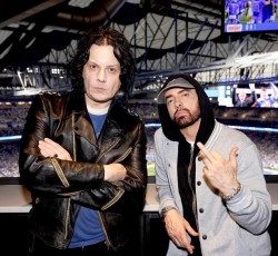 Δείτε την εμφάνιση του Jack White με τον Eminem στο γήπεδο των Detroit Lions 