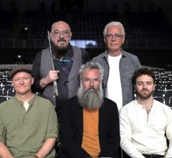 Νέο άλμπουμ και τραγούδι για τους Jethro Tull