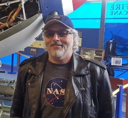 Έφυγε από τη ζωή ο Paul Mario Day, πρώτος τραγουδιστής των Iron Maiden 