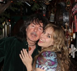 Η Candice Night για τα προβλήματα υγείας του Ritchie Blackmore 