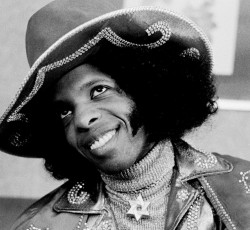 Έφυγε από τη ζωή ο Sly Stone, θρύλος της funk 