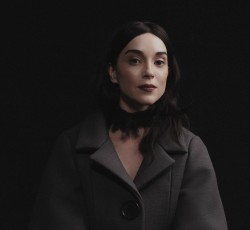 Νέο single από τη St. Vincent