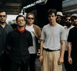 Οι Bonnie Nettles παρουσιάζουν ζωντανά το νέο τους άλμπουμ 