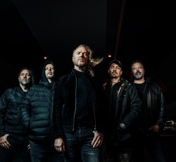 Οι The Hallo Effect διασκευάζουν WASP
