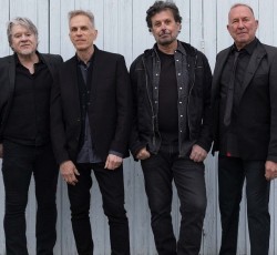 Στο Gagarin η επετειακή συναυλία των Hooters 