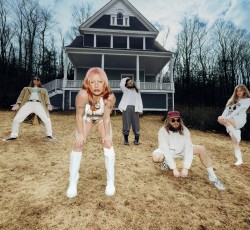 Ακούστε το καινούριο single των Wet Leg 