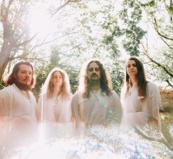 Νέο άλμπουμ και τραγούδι από τους Wytch Hazel 