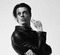 Ο Yungblud επιστρέφει με εννιάλεπτο single 