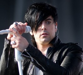 Δολοφονήθηκε στη φυλακή ο Ian Watkins των Lostprophets