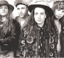 Το EP και το άλμπουμ των Mother Love Bone επανακυκλοφορούν για πρώτη φορά σε βινύλιο
