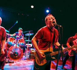 Οι πρωτοπόροι punk - DIY heroes The Ex κατέφθασαν στην χώρα μας για τρεις συναυλίες