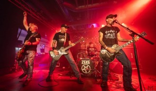 Οι Zeke στην Αθήνα για μια συναυλία