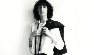 H Patti Smith ανακοίνωσε επετειακή επανέκδοση του "Horses" 