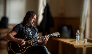 Ο Σάκης Τόλης αποκάλυψε το "Hail Thy Mighty Rock N' Roll"