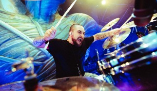 O Greyson Nekrutman αντικαθιστά τον Alex Bent στους Trivium