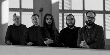 Ζωντανή παρουσίαση του "In Your Absence" από τους we.own.the.sky