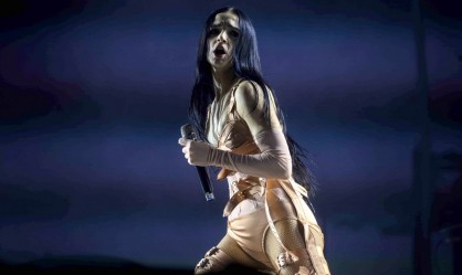 Νέος δίσκος και single για την Poppy