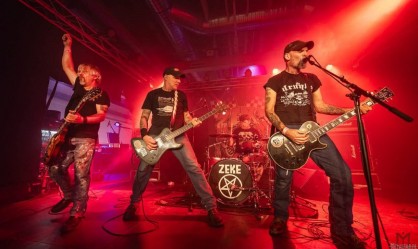 Οι Zeke στην Αθήνα για μια συναυλία