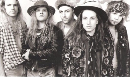 Το EP και το άλμπουμ των Mother Love Bone επανακυκλοφορούν για πρώτη φορά σε βινύλιο