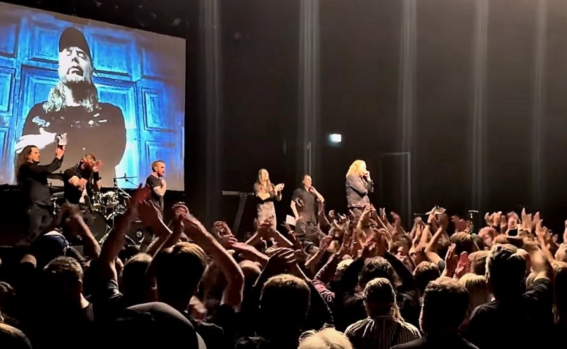 Οι Dark Tranquillity διασκευάζουν At The Gates στη μνήμη του Tomas Lindberg