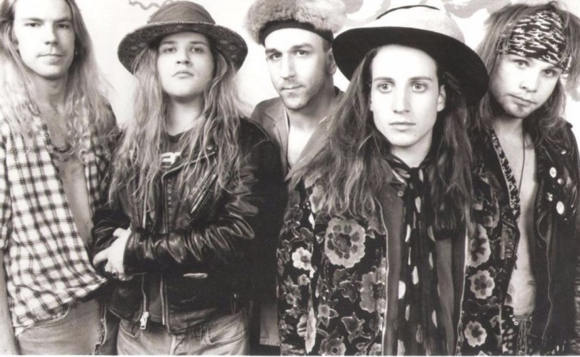 Το EP και το άλμπουμ των Mother Love Bone επανακυκλοφορούν για πρώτη φορά σε βινύλιο