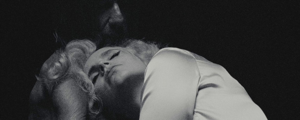 H Anna Calvi ανακοίνωσε την κυκλοφορία του "Is All There Is?"