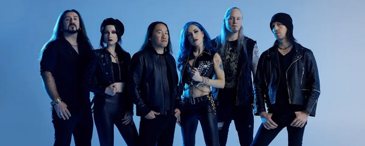 H Alissa White-Gluz στους Dragonforce