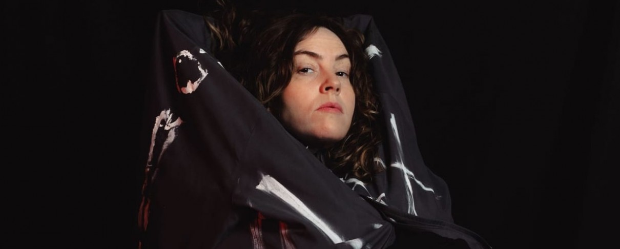 H Emma Ruth Rundle ανακοίνωσε τη δισκογραφική της επιστροφή