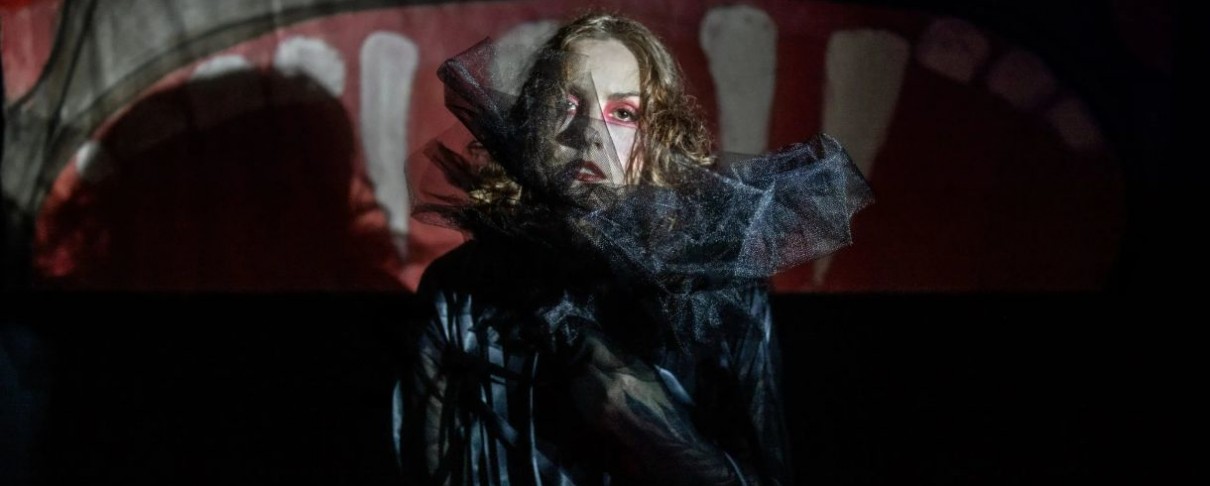 Νέο single από την Emma Ruth Rundle