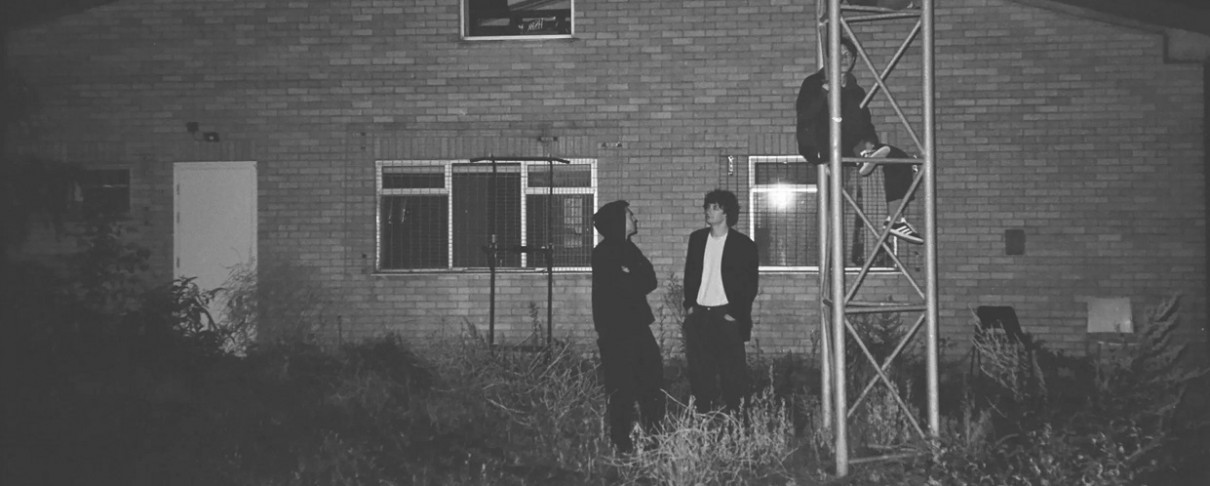 Οι Deathcrash ανακοίνωσαν το "Somersaults"