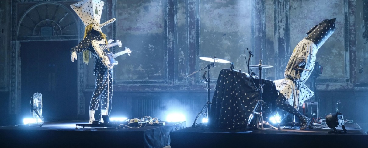 Δείτε την εμφάνιση των Angine De Poitrine στο Later… with Jools Holland