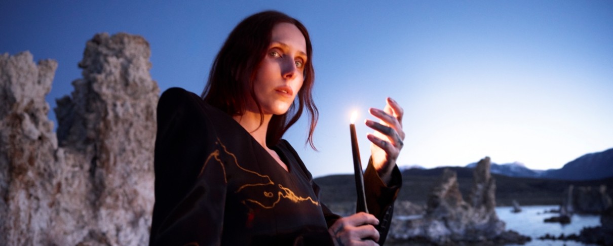 Η Chelsea Wolfe επιστρέφει στην Αθήνα με νέα μουσική