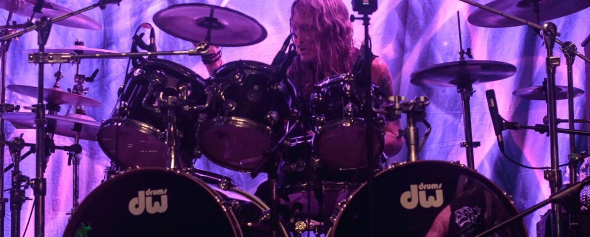Ο Dana Burnell αποσύρεται από τους Crimson Glory