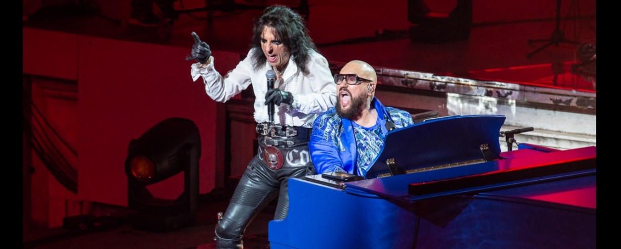 Παγκόσμια πρεμιέρα του ντοκιμαντέρ "Desmond Child Rocks The Parthenon" στη Θεσσαλονίκη