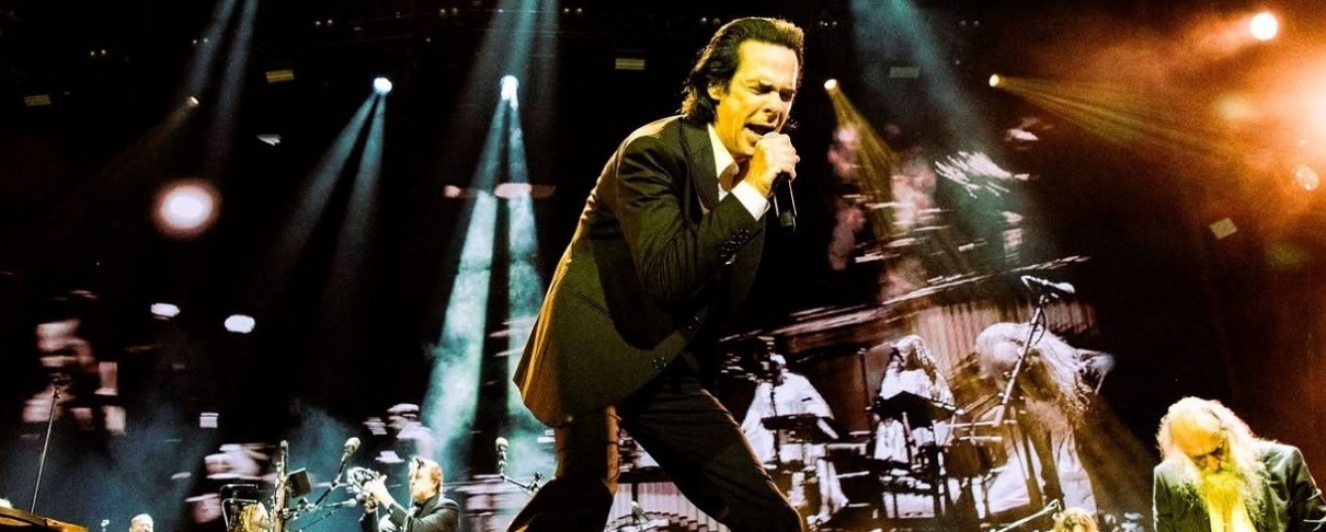 O Nick Cave ξεκίνησε την ευρωπαϊκή περιοδεία με διθυράμβους και καταφθάνει στο Release Athens