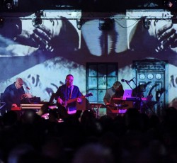 Οι Cabaret Voltaire για πρώτη και τελευταία φορά στην Αθήνα 