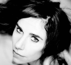 H PJ Harvey επιστρέφει με νέο single 