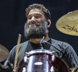 Έφυγε από τη ζωή ο Tim Very, ντράμερ των Manchester Orchestra 