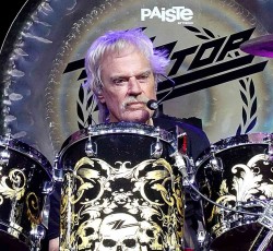 Πέθανε ο Frank Beard των ZZ Top 