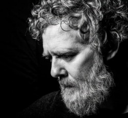Έφυγε από τη ζωή ο Glen Hansard 