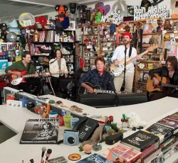 Δείτε το Tiny Desk Concert του John Fogerty 
